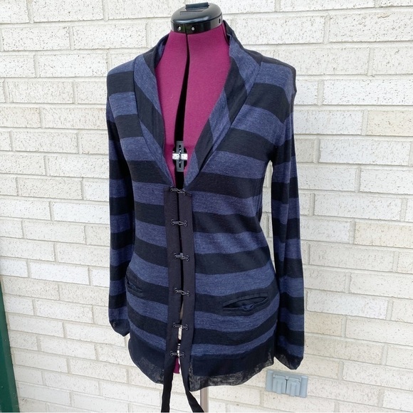 A.L.C. Sweater Cardigan Size XS 100% Wool Two Tone Blue Striped - Picture 15 of 16